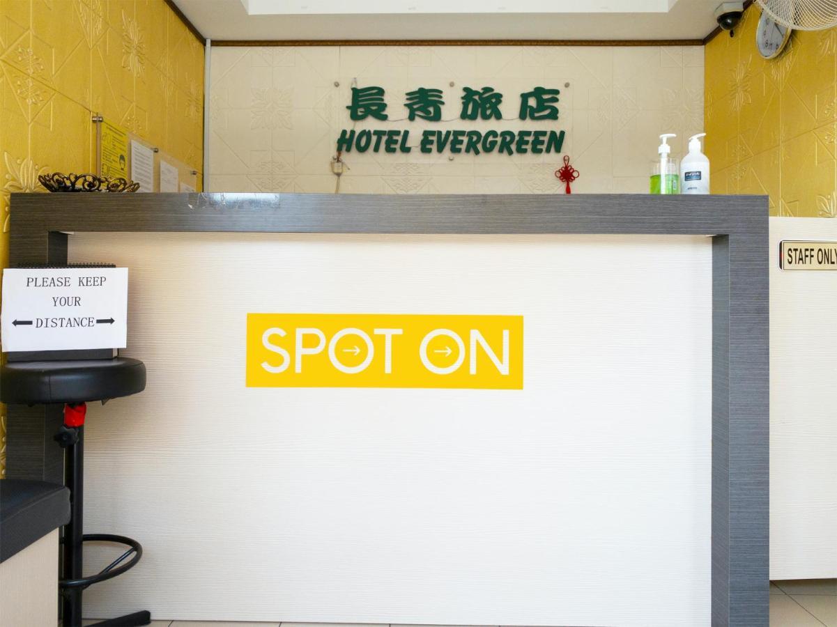 Spot On 89582 Evergreen Hotel Keningau Eksteriør billede