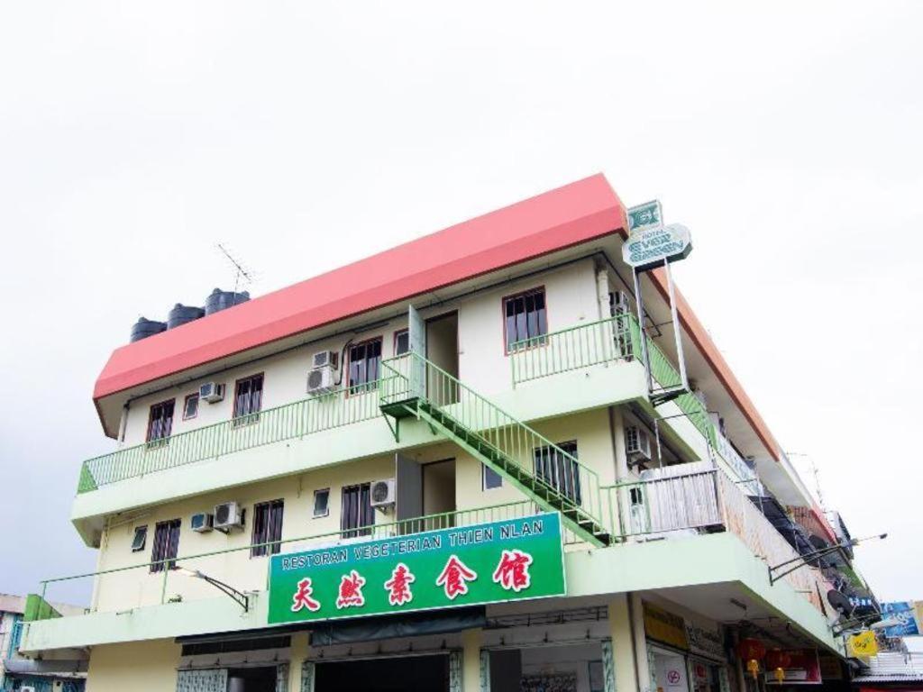 Spot On 89582 Evergreen Hotel Keningau Eksteriør billede